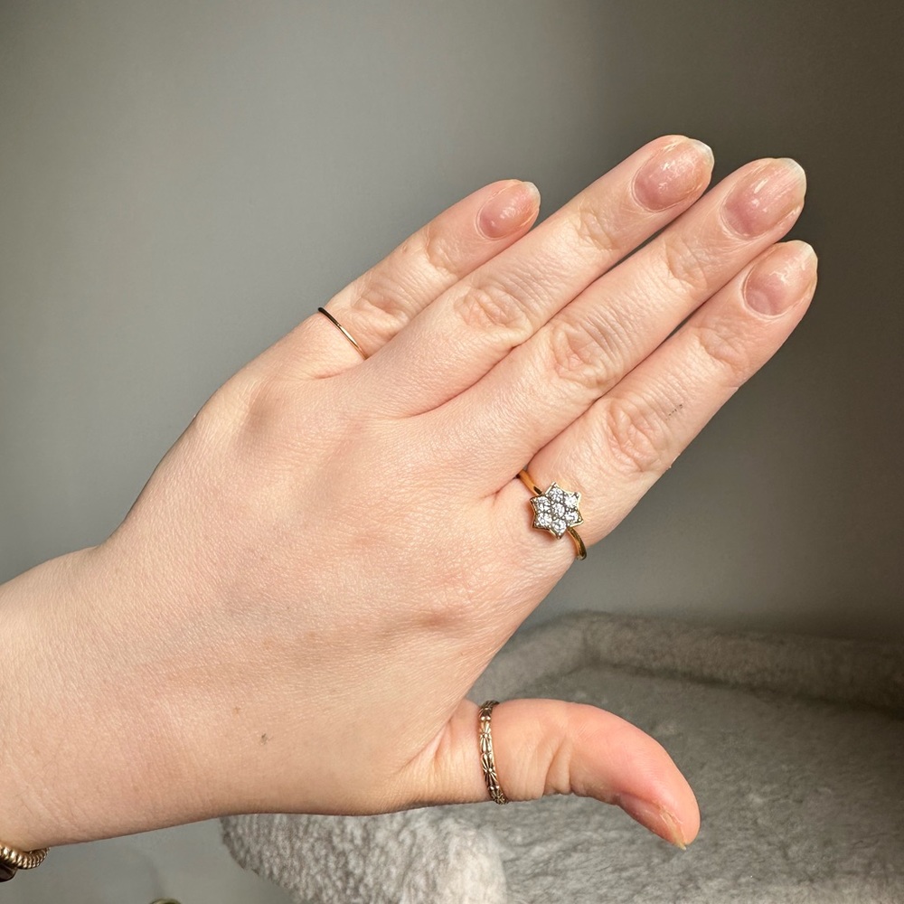 Carrie Elizabeth Sample Sale Ring